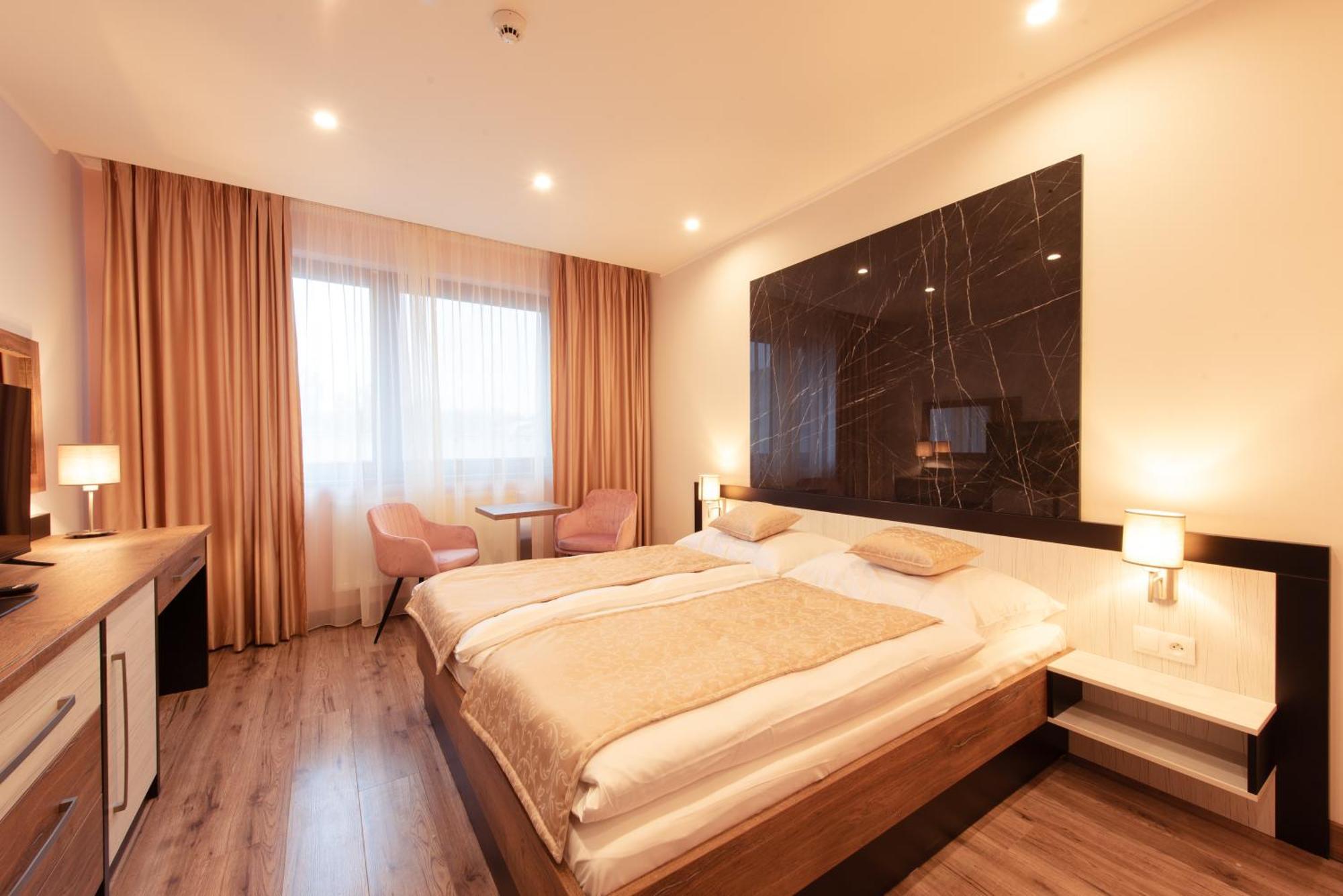 Hotel Viktor Bratislava Eksteriør billede