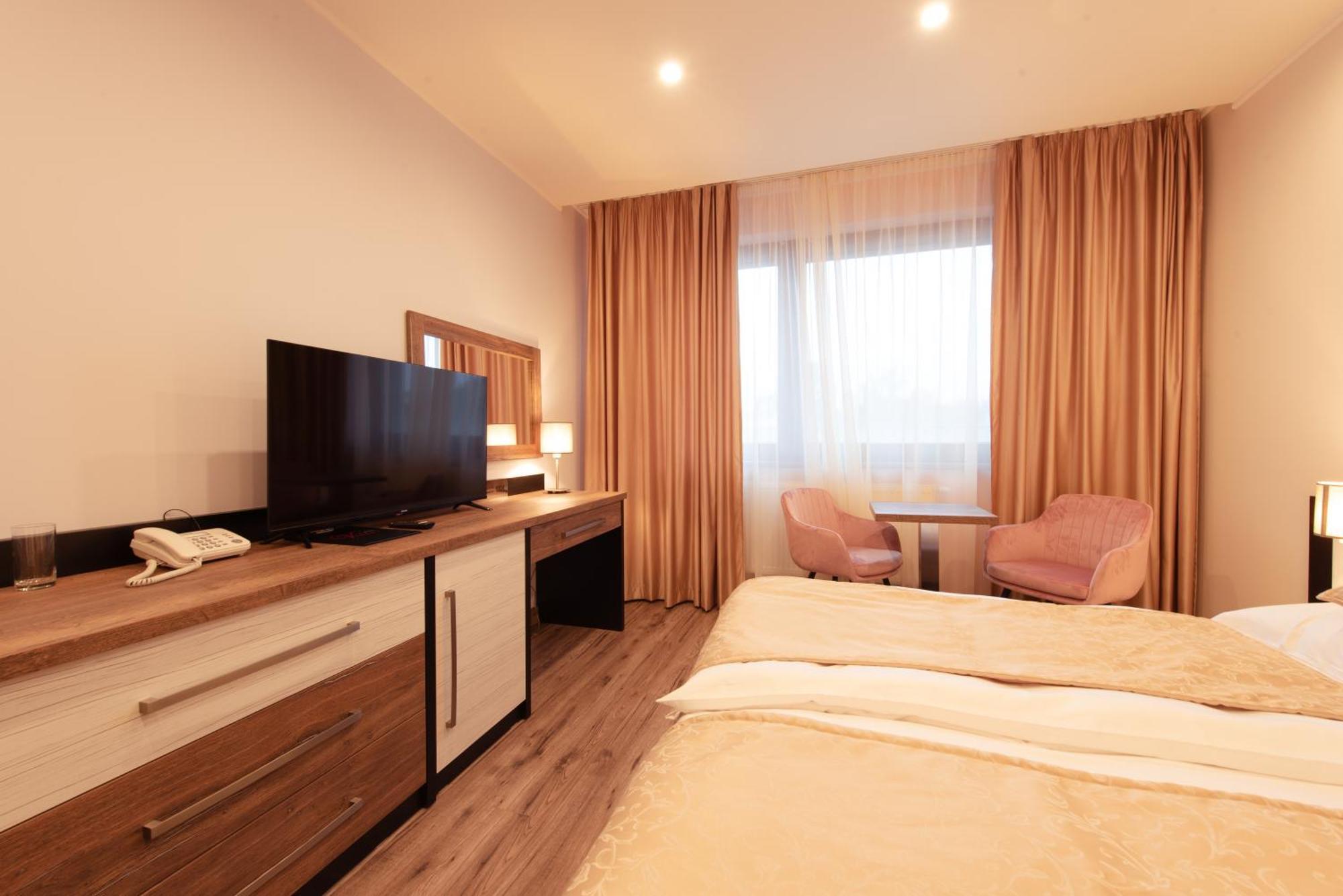 Hotel Viktor Bratislava Eksteriør billede