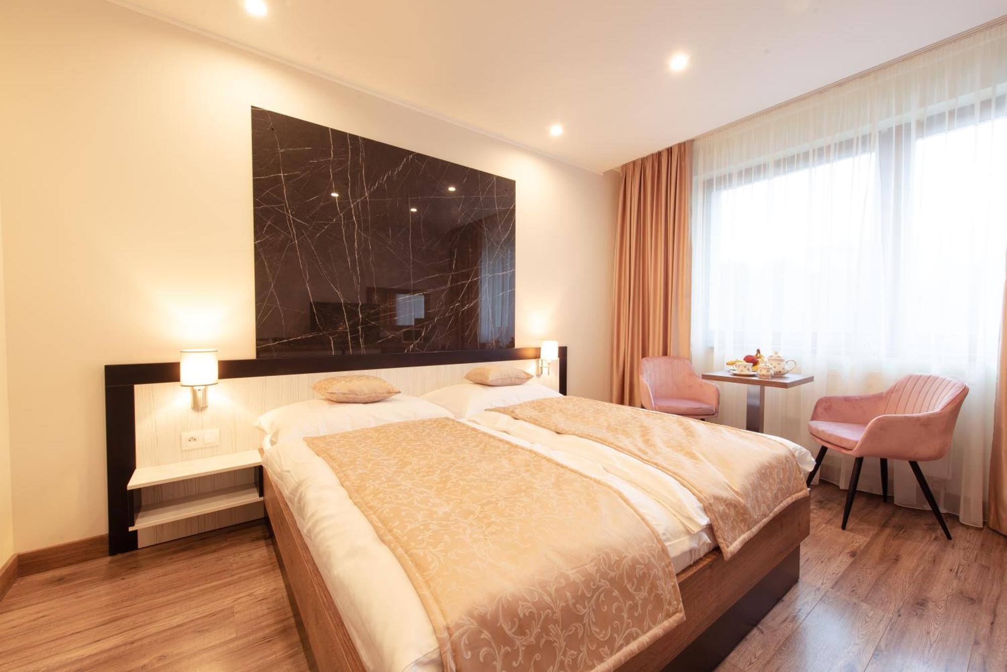 Hotel Viktor Bratislava Eksteriør billede
