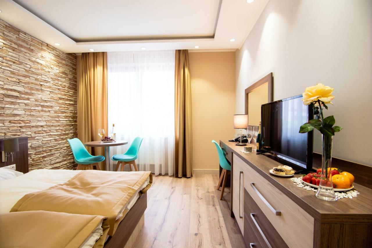 Hotel Viktor Bratislava Eksteriør billede
