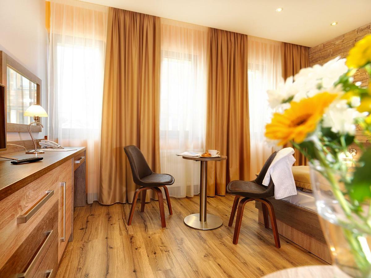 Hotel Viktor Bratislava Eksteriør billede