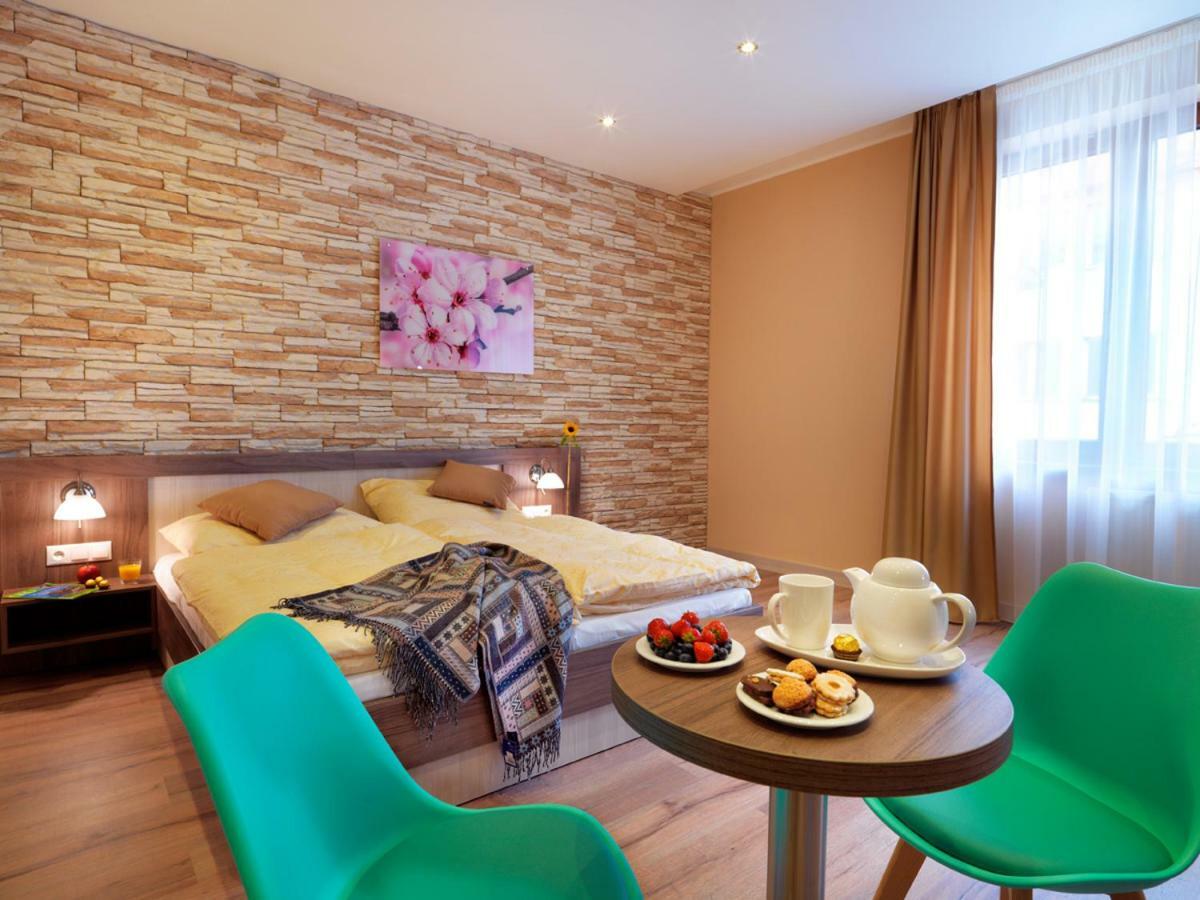 Hotel Viktor Bratislava Eksteriør billede