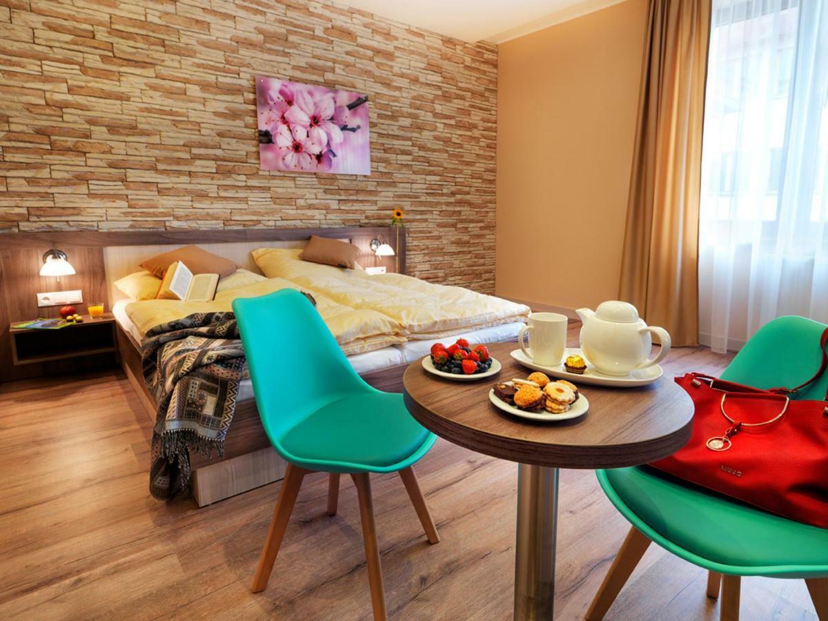 Hotel Viktor Bratislava Eksteriør billede